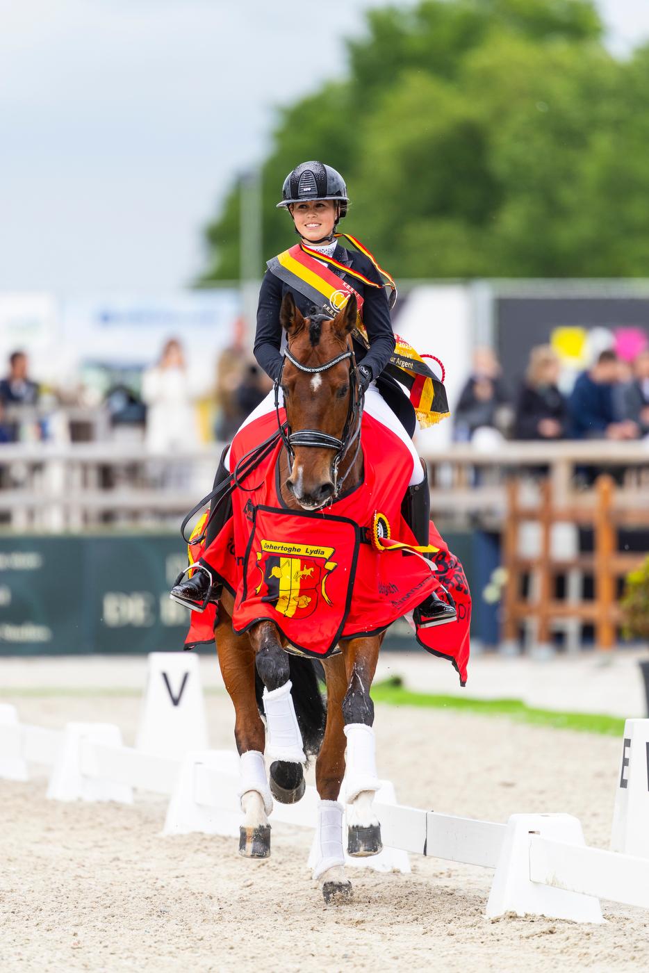 Suraya Hendrikx claims Small Tour Silver and impresses in first Senior Grand Prix championship